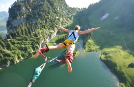 半岛体育登录-又见绝平！辽宁男篮与山东泰山鏖战至终场，辛纳读秒救主